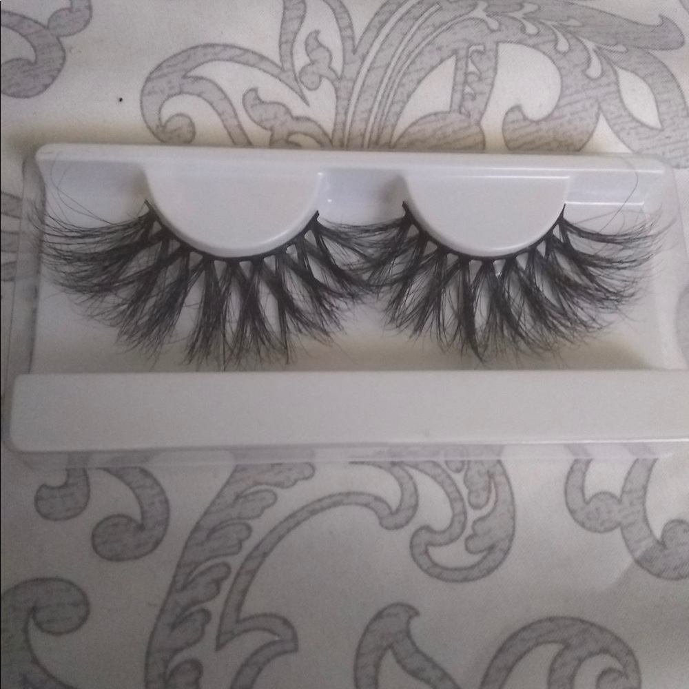 Lashes